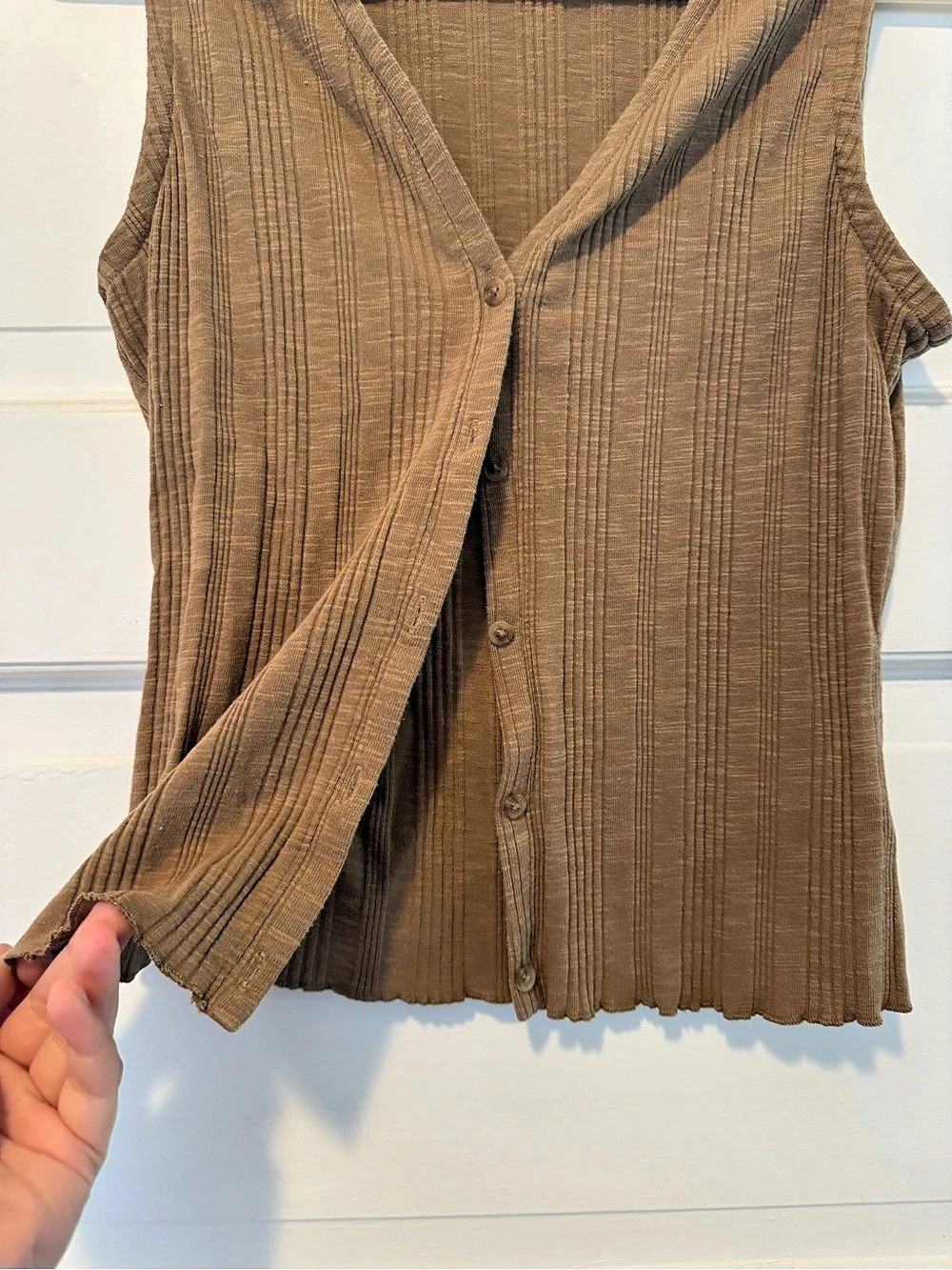 Universal Thread Ribbed Button Tank Top - Picture 4 of 5